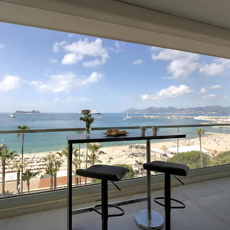 公寓 Croisette Sea View *