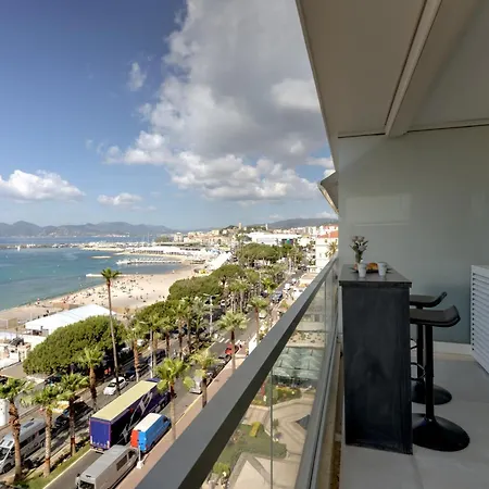 Croisette Sea View 公寓 *
